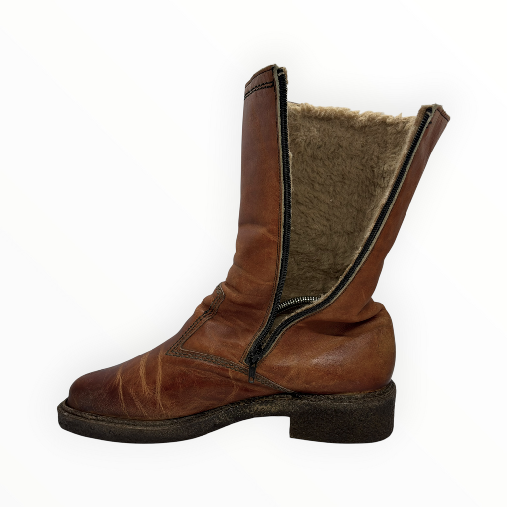 Vintage 1970s Shearling-Lined Tan Leather Boots