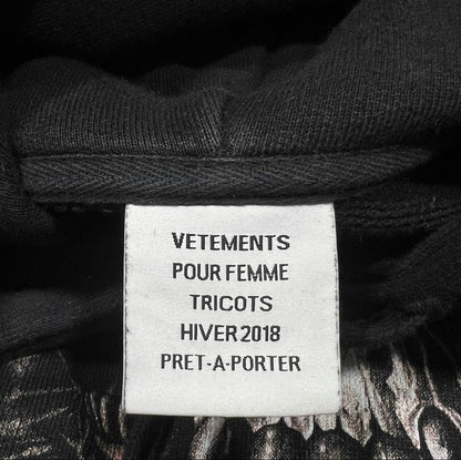 Vetements FW18 Misplaced Skull Hoodie